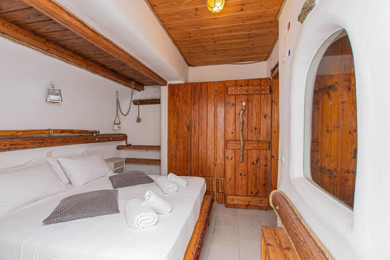 Peristeronas Village 3* Klouvas